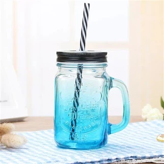 Bouteilles de boissons fraîches