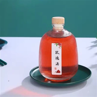 Bouteilles de vin rosé